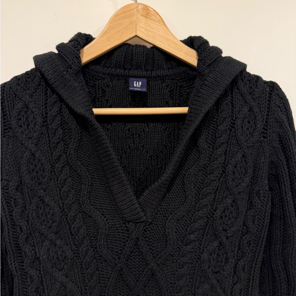 GAP Black V-Neck Cable Knit Sweater